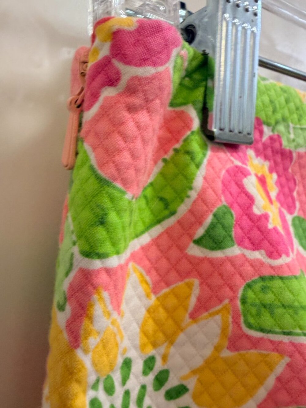Lilly Pulitzer Alligator Floral Capri Pants Size 4 - Picture 5 of 9